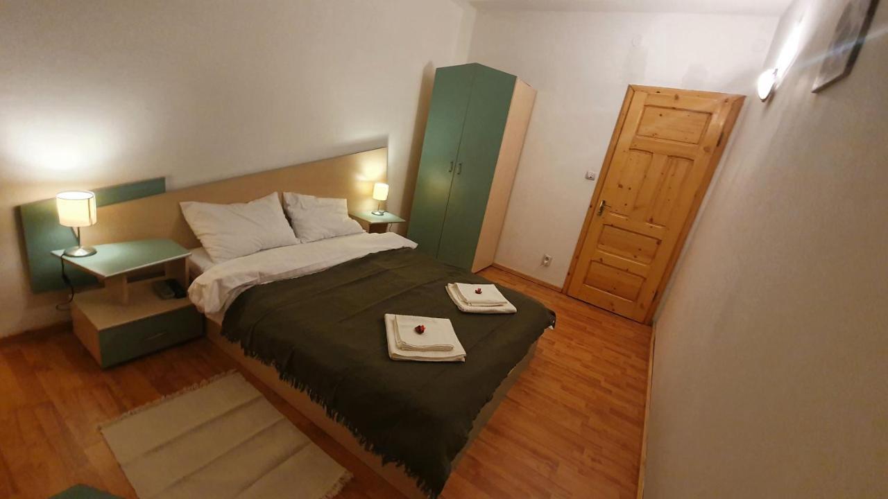Vila Panselutelor 6 Sinaia Bagian luar foto