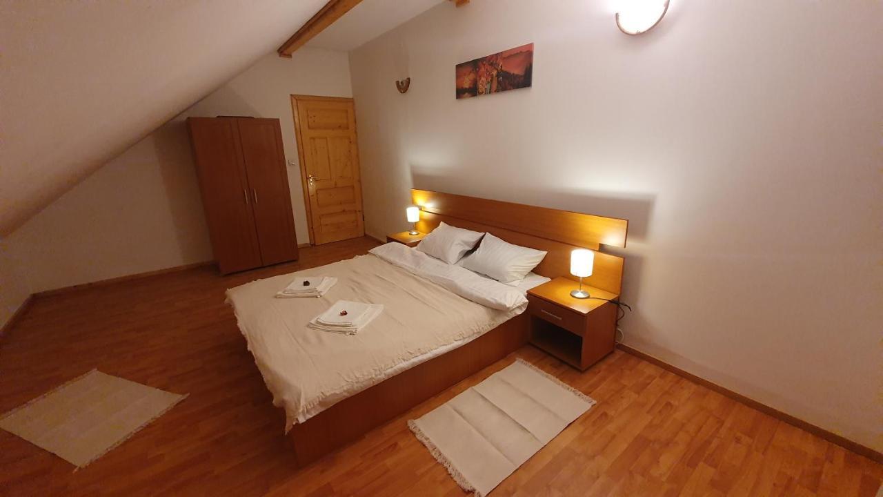 Vila Panselutelor 6 Sinaia Bagian luar foto