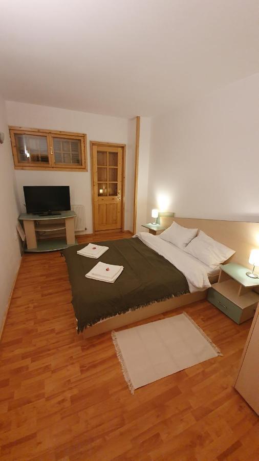 Vila Panselutelor 6 Sinaia Bagian luar foto