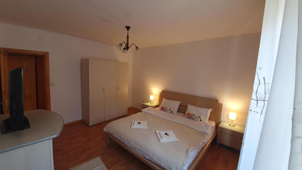 Vila Panselutelor 6 Sinaia Bagian luar foto