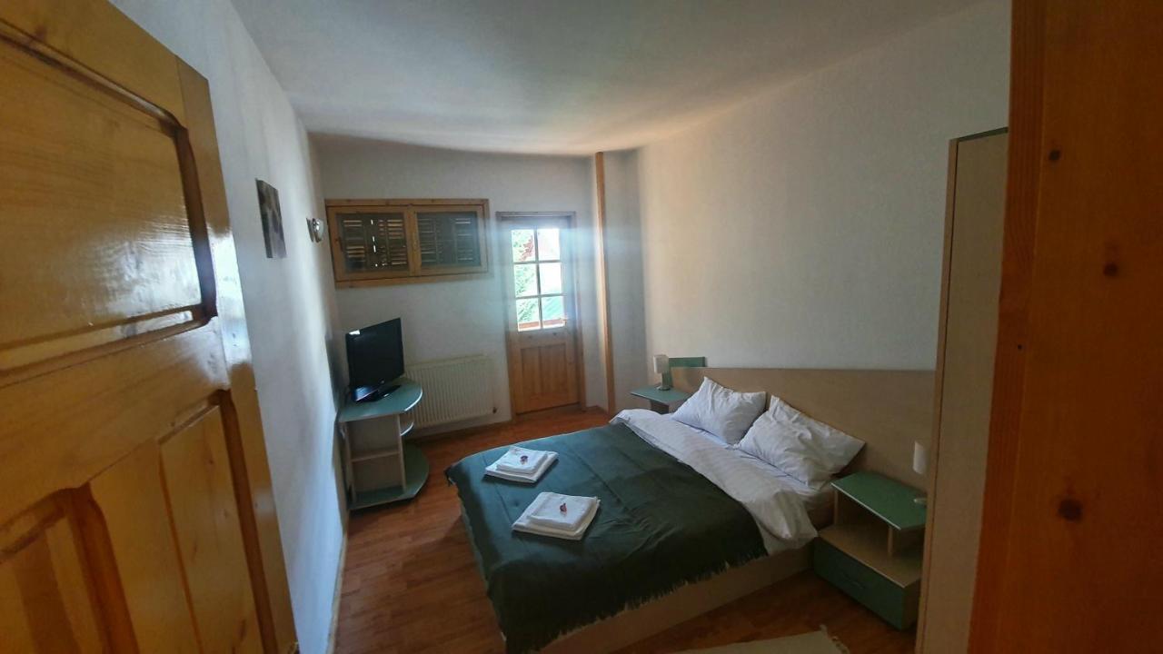 Vila Panselutelor 6 Sinaia Bagian luar foto